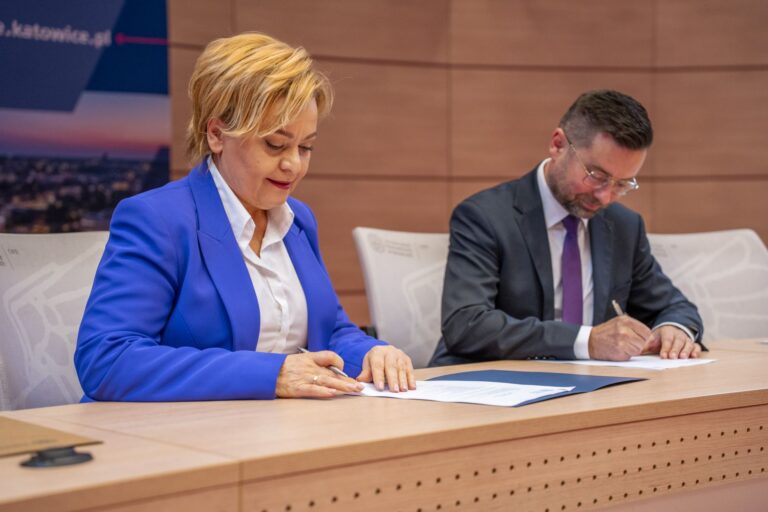Bieruński PZS podpisał umowę z Uniwersytetem Ekonomicznym
