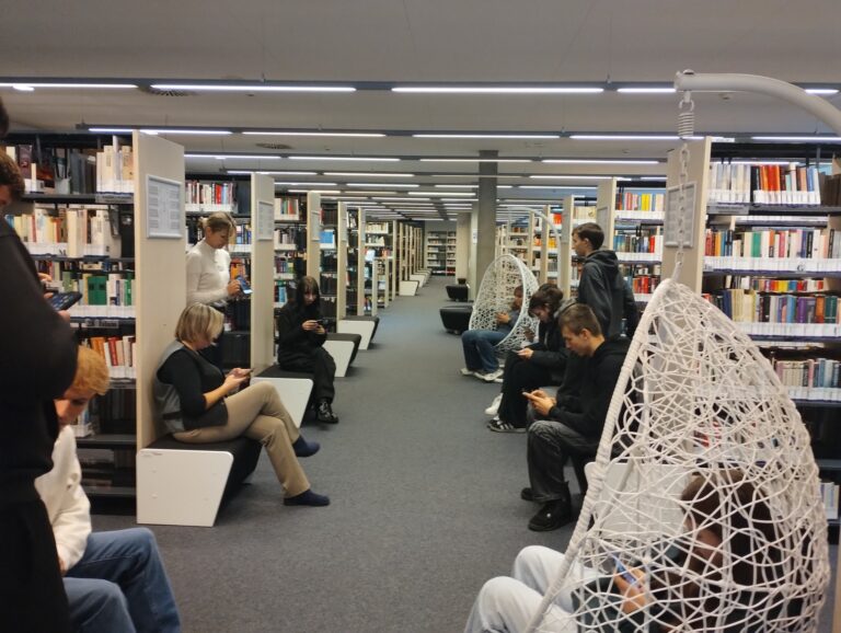 Wizyta uczniów w Galerii Książki w Oświęcimiu